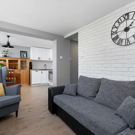 Daire Modern With Parking And Garden By Renters