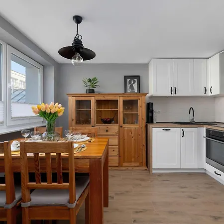 Modern With Parking And Garden By Renters Swinoujscie