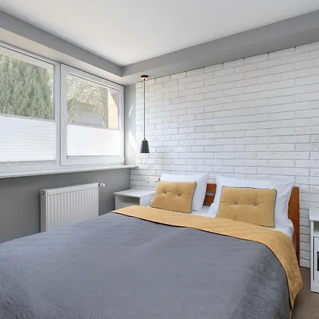 Modern With Parking And Garden By Renters Daire *